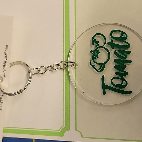 Tomato Green 4" Acrylic Round Silver Tone Keychain - Picture 1 of 1